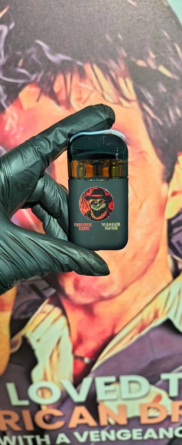 CHERRY FIRE & MASTER KUSH 3 CT CHERRY FIRE & MASTER KUSH (INDICA & INDICA) 3gr