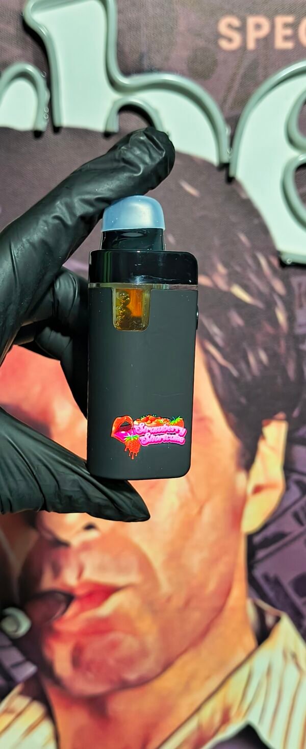 STRAWBERRY SHORTCAKE & DONNIE BURGER 4 MUHA MEDS DUAL DONNIE BURGER & STRAWBERRY SHORTCAKE (INDICA & HYBRID) 2gr